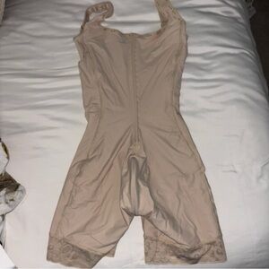 Sol beauty and care. Invisible Mermaid silhouette Girdle with hooks